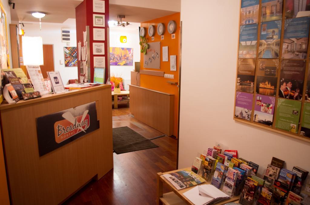 Broadway Hostel Budapest Exterior photo